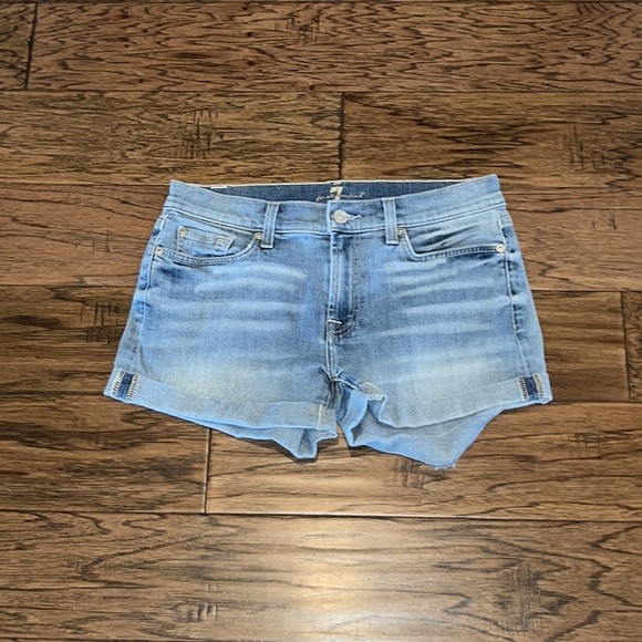 7 For All Mankind Cuffed Shorts Size 27 - Picture 1 of 16